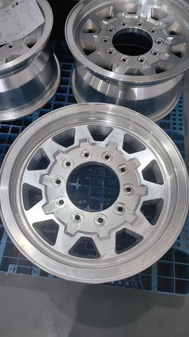 1-Piece gear style forged aluminum wheel